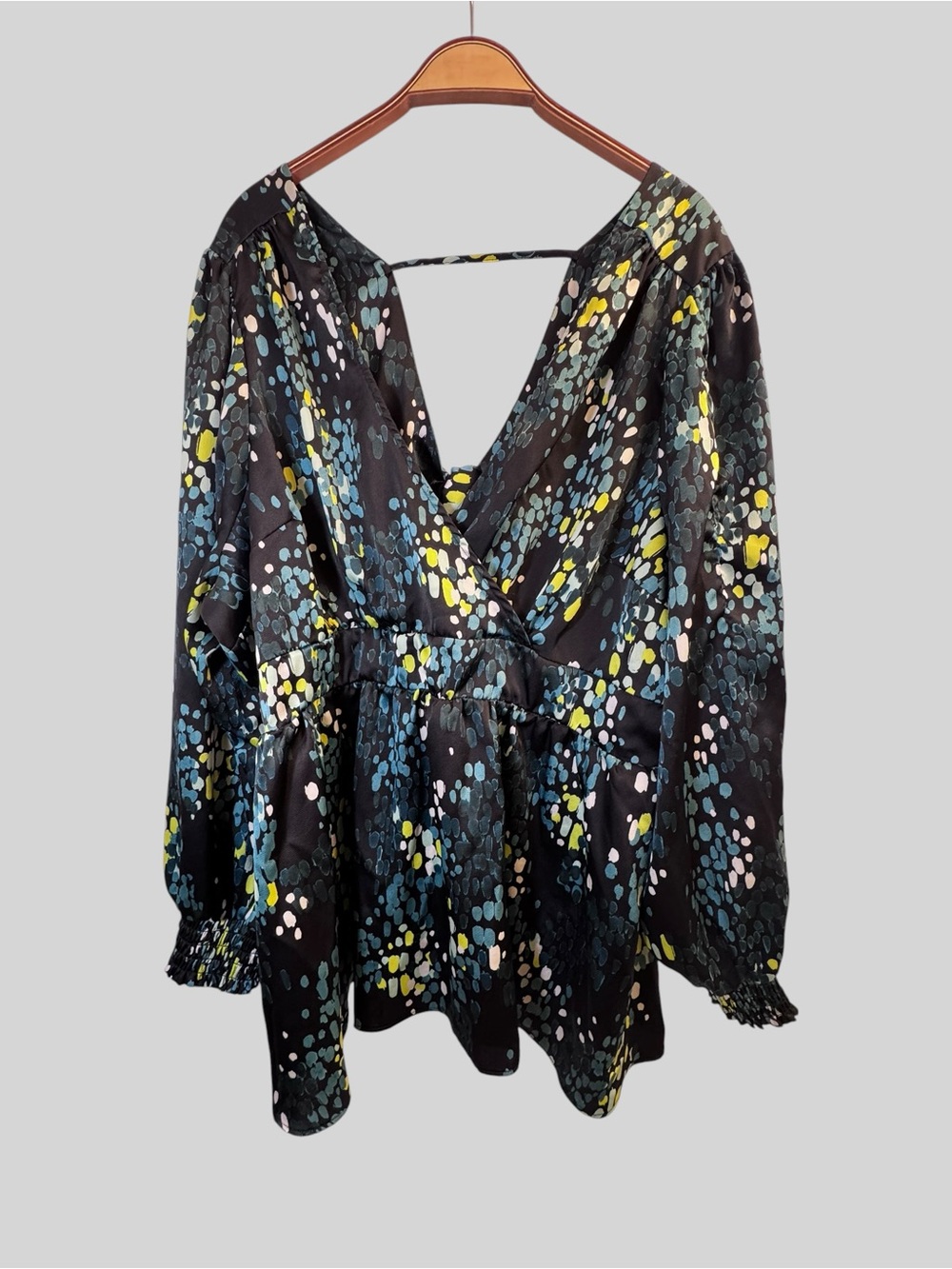 Torrid Womenโs Abstract Print Tie Back Peplum Blouse Plus Size 3X